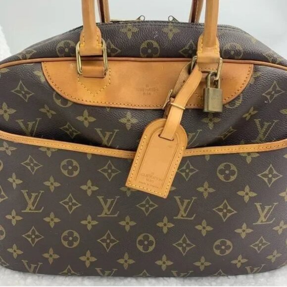 Authentic Louis Vuitton Large Monogram Deauville - Picture 2 of 11